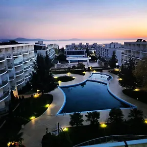Апарт-отель Atlantis Sea View, Бургас